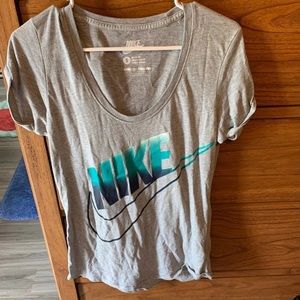 Nike top